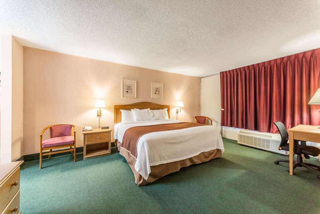 Quality & Near I-70 And Hwy 51 Vandalia